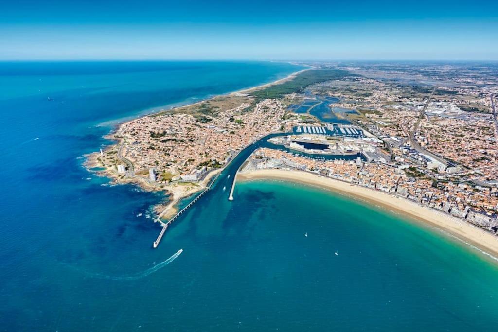 Maison Proche Plages, Port Et Tous Commerces لي سابلِ دولونْ المظهر الخارجي الصورة